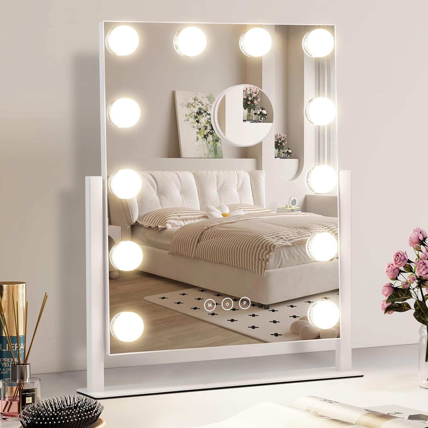 Overall design, size, and the main value proposition of a lighted makeup mirror.